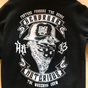 Headrush fortune favours the brave sweatshirt. Size : XL made big .